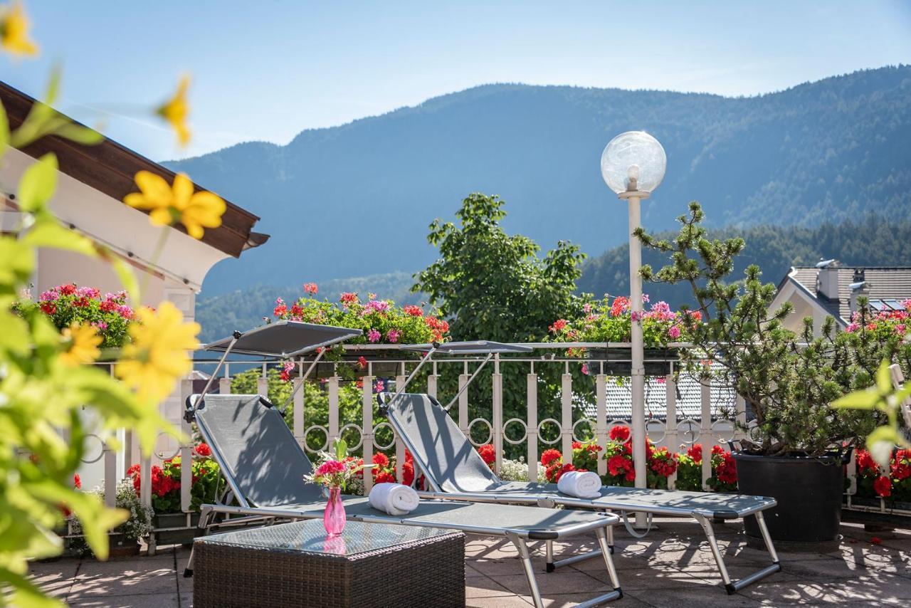 Hotel Weisse Lilie - B&B リオ・ディ・プステリーア エクステリア 写真