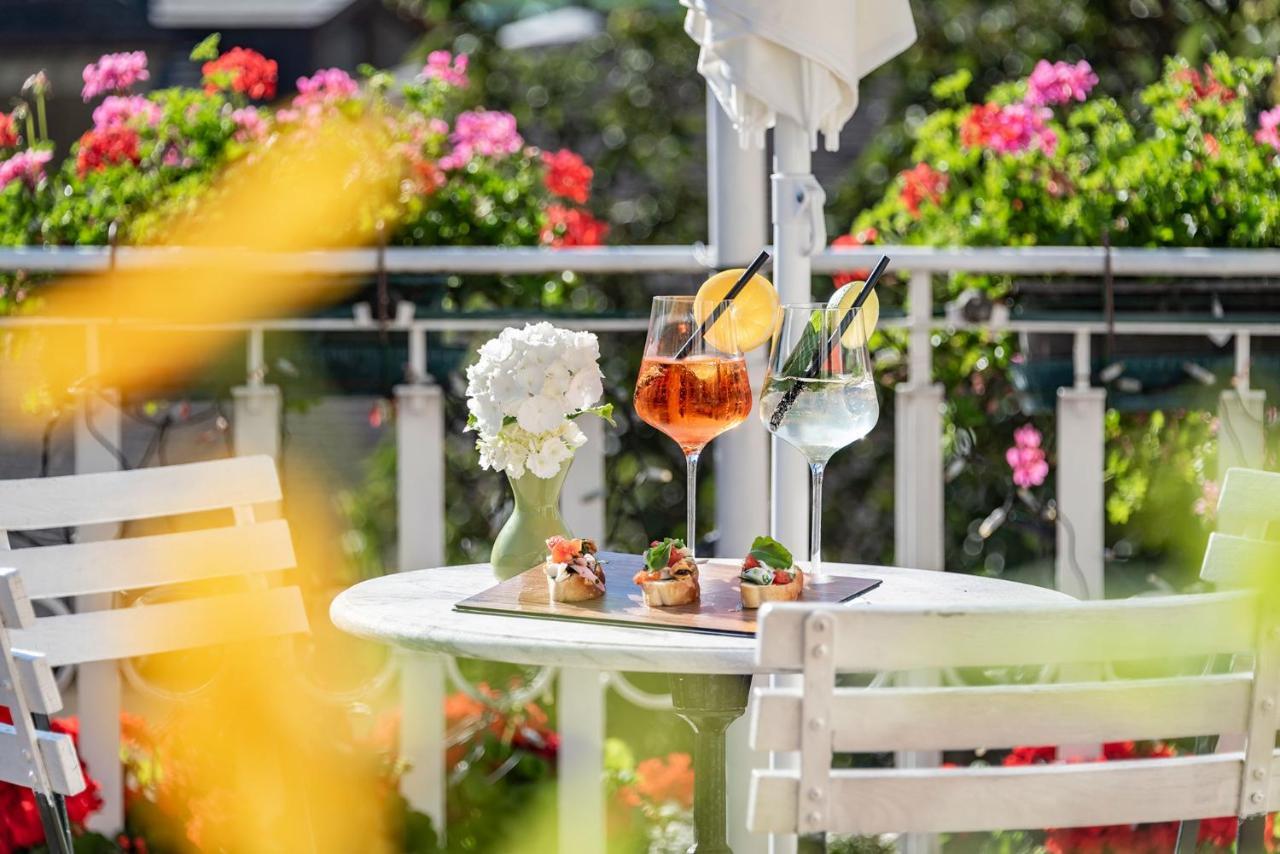 Hotel Weisse Lilie - B&B リオ・ディ・プステリーア エクステリア 写真