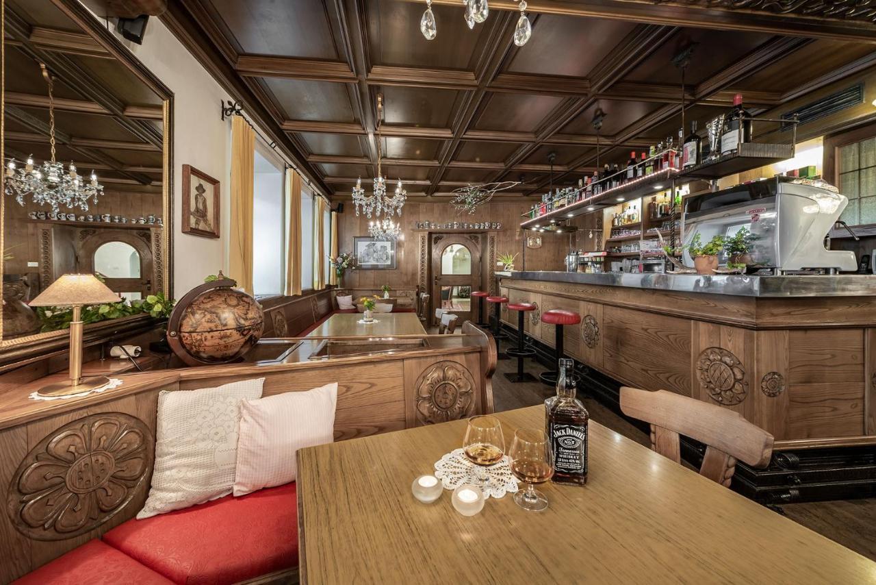 Hotel Weisse Lilie - B&B リオ・ディ・プステリーア エクステリア 写真