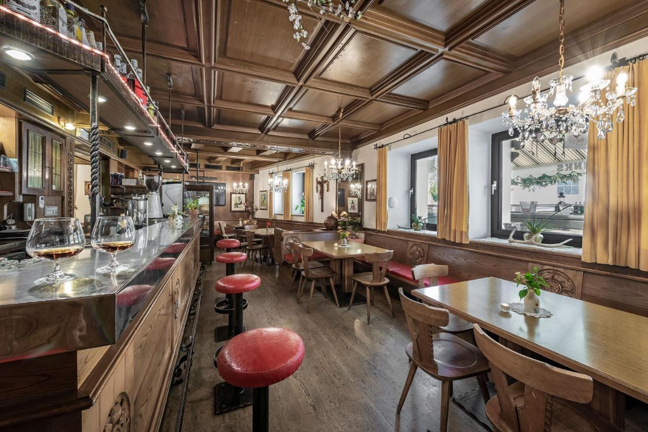 Hotel Weisse Lilie - B&B リオ・ディ・プステリーア エクステリア 写真
