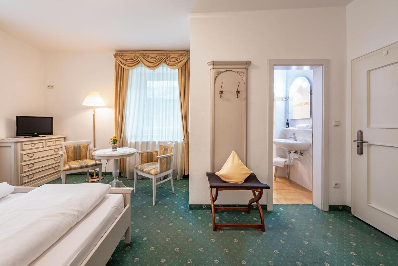 Hotel Weisse Lilie - B&B リオ・ディ・プステリーア エクステリア 写真