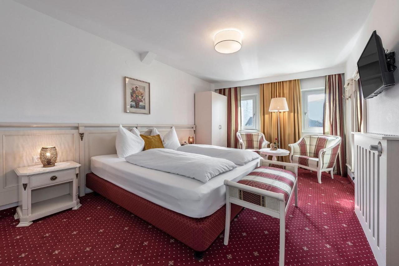 Hotel Weisse Lilie - B&B リオ・ディ・プステリーア エクステリア 写真