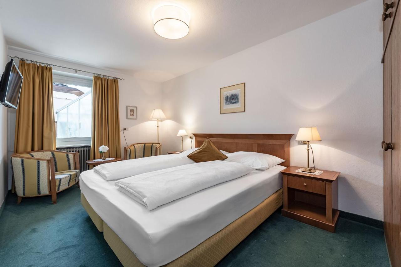 Hotel Weisse Lilie - B&B リオ・ディ・プステリーア エクステリア 写真