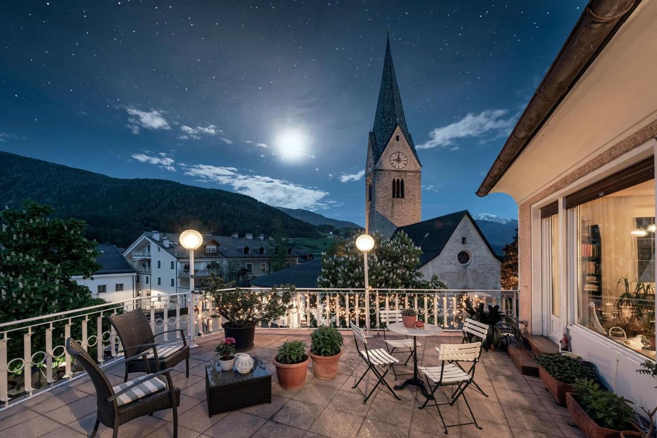 Hotel Weisse Lilie - B&B リオ・ディ・プステリーア エクステリア 写真